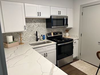 Kitchen Appliances at Century Apartments, Memphis, 38117  